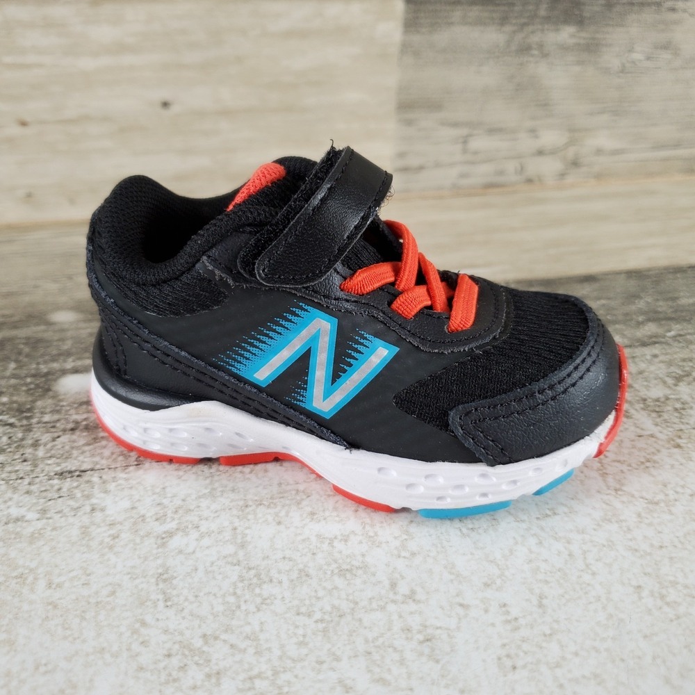 New Balance 680 v6 Kids Shoes Sz 2 M Running Athletic Black White Sneakers